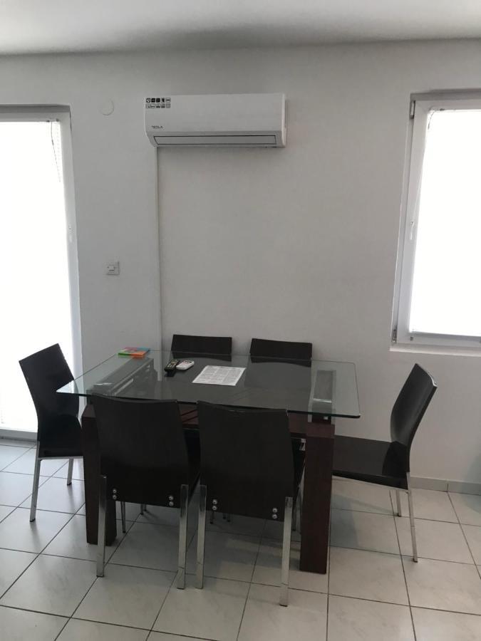 Apartmani Nerko พาก ภายนอก รูปภาพ