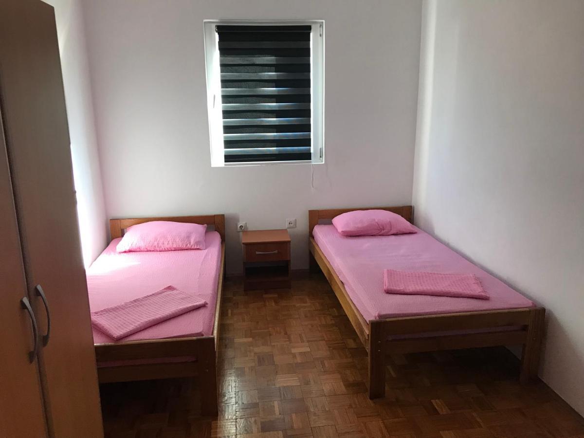 Apartmani Nerko พาก ภายนอก รูปภาพ